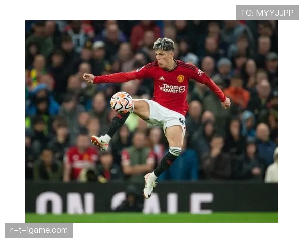 英超狼队重焕生机：新战术体系与青年才俊共筑复兴之路