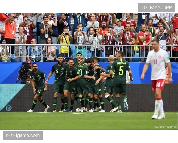 欧洲杯历史经典战役回顾展现了荣耀与激情交织的瞬间