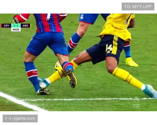 铲球后继续带球到底算不算犯规?规则细节全解析 铲球后继续带球到底算不算犯规?规则细节全解析